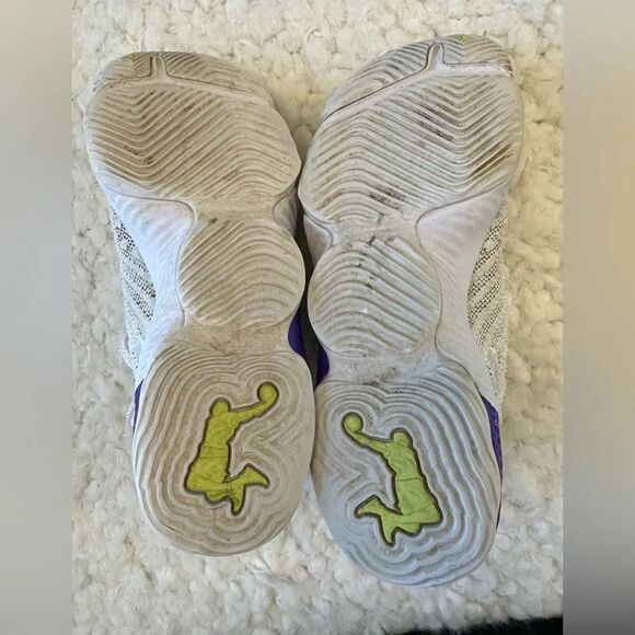 Nike Lebron  16 buzz light year - Picture 5 of 7